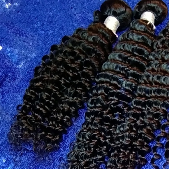 Hair Extensions & Edge Control - Picture 1 of 3